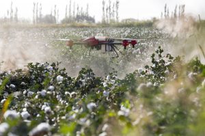 drone-traitement-de-surface-épandage-agricole-blabladrones-plateforme