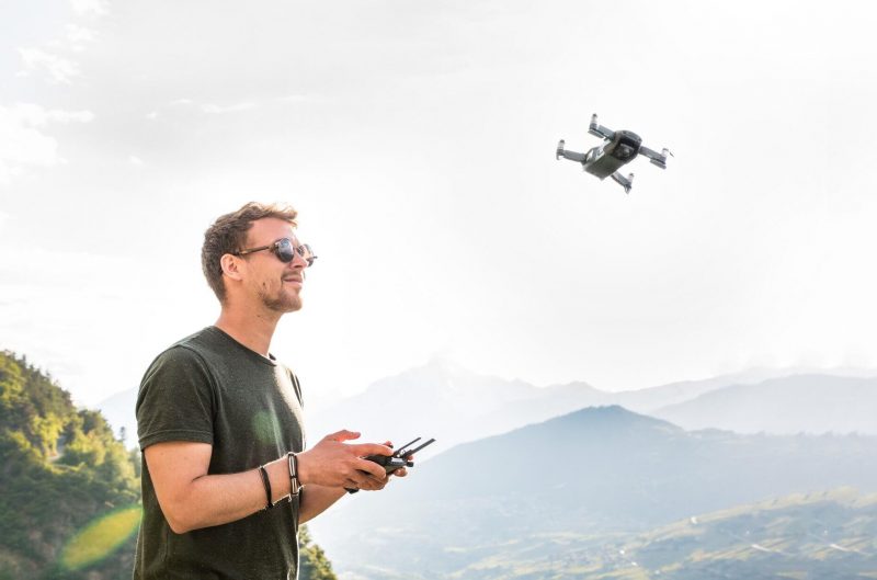 télépilote-drone-camera-prise-de-vue-blabladrones-plateforme